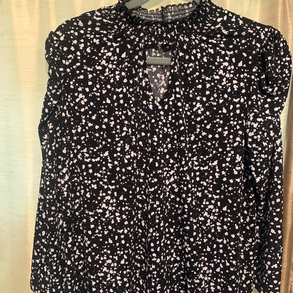 Clearance ADRIENNE VITTADINI SIZE MEDIUM WOMENS TOP - Picture 6 of 6